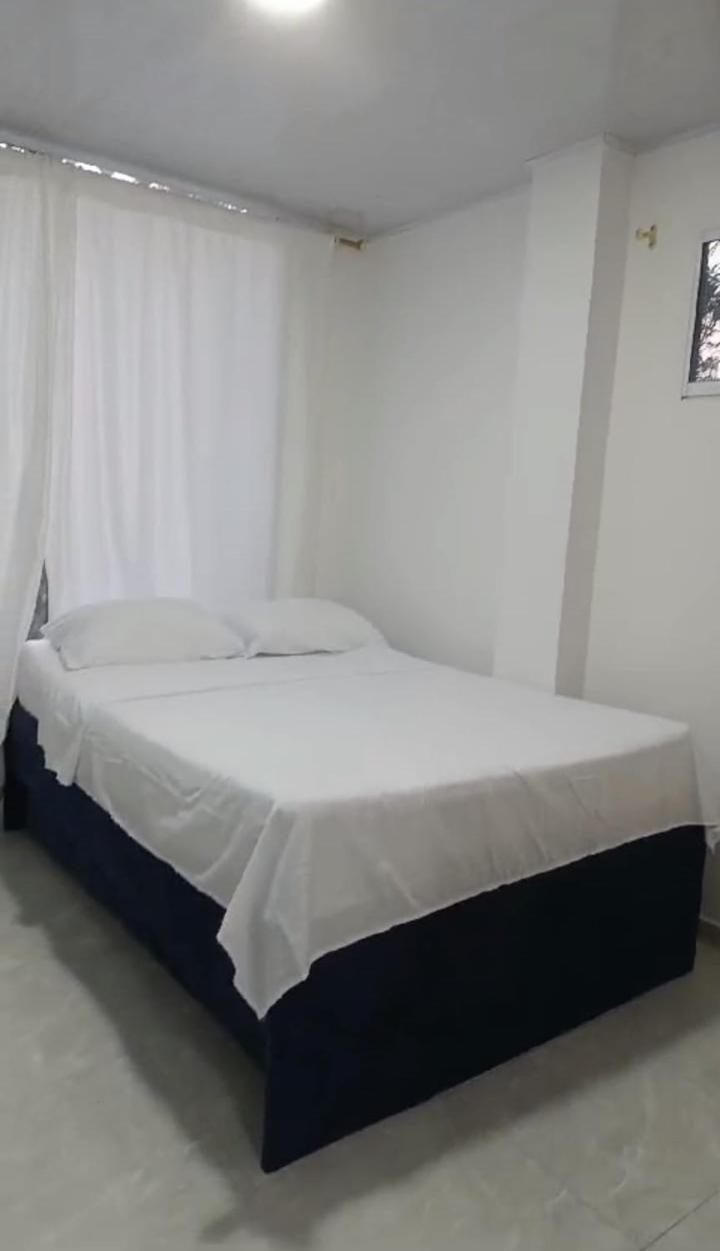 Hostal Javi Санта Марта Екстериор снимка